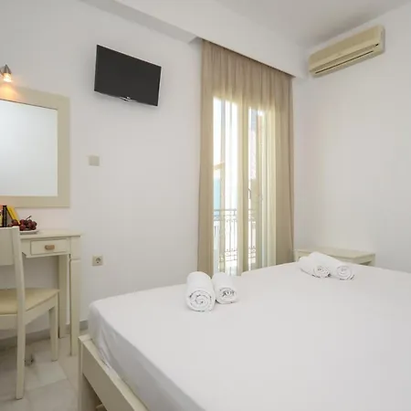 Soula Naxos * Naxos City